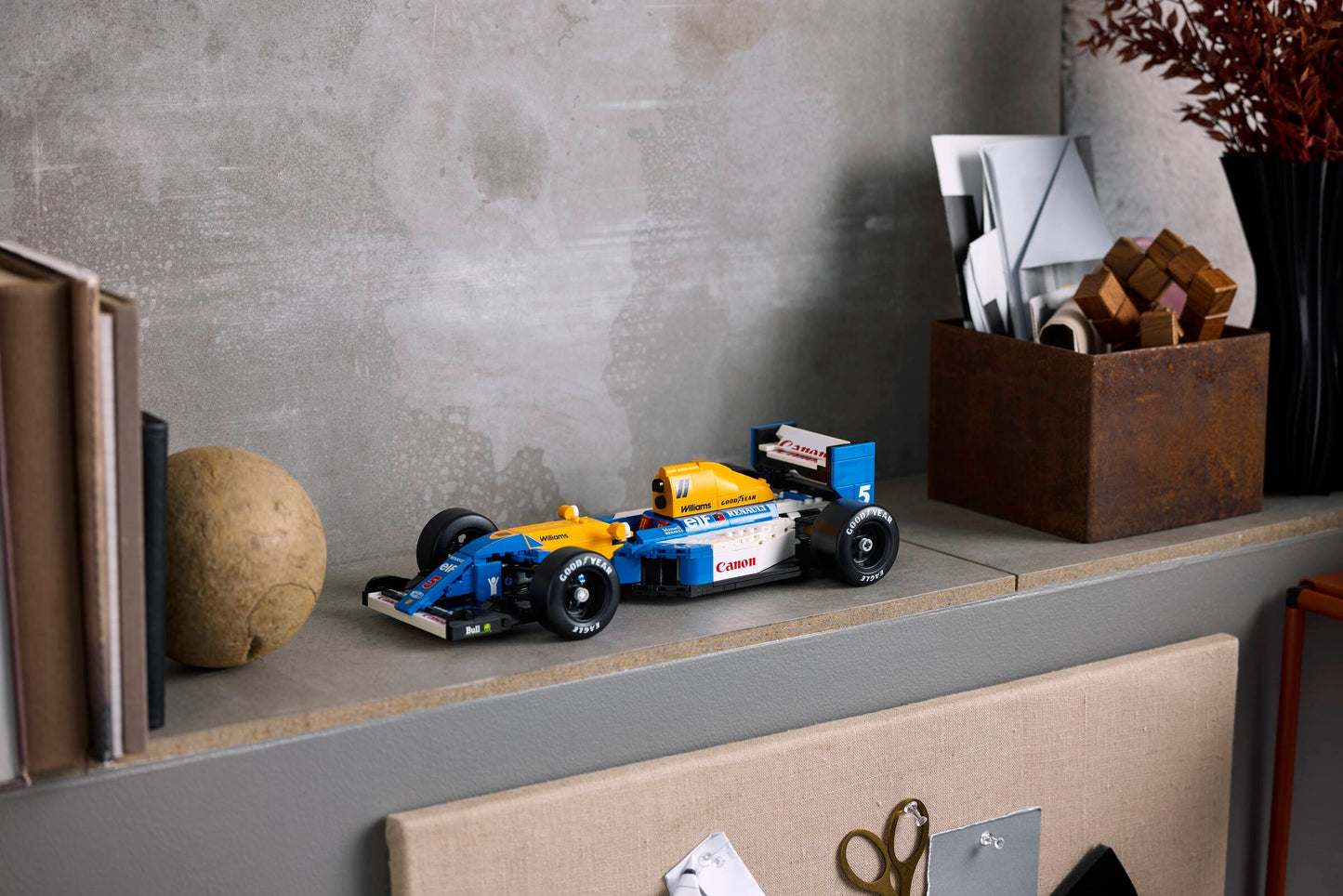 LEGO Williams Racing FW14B & Nigel Mansell, 10353